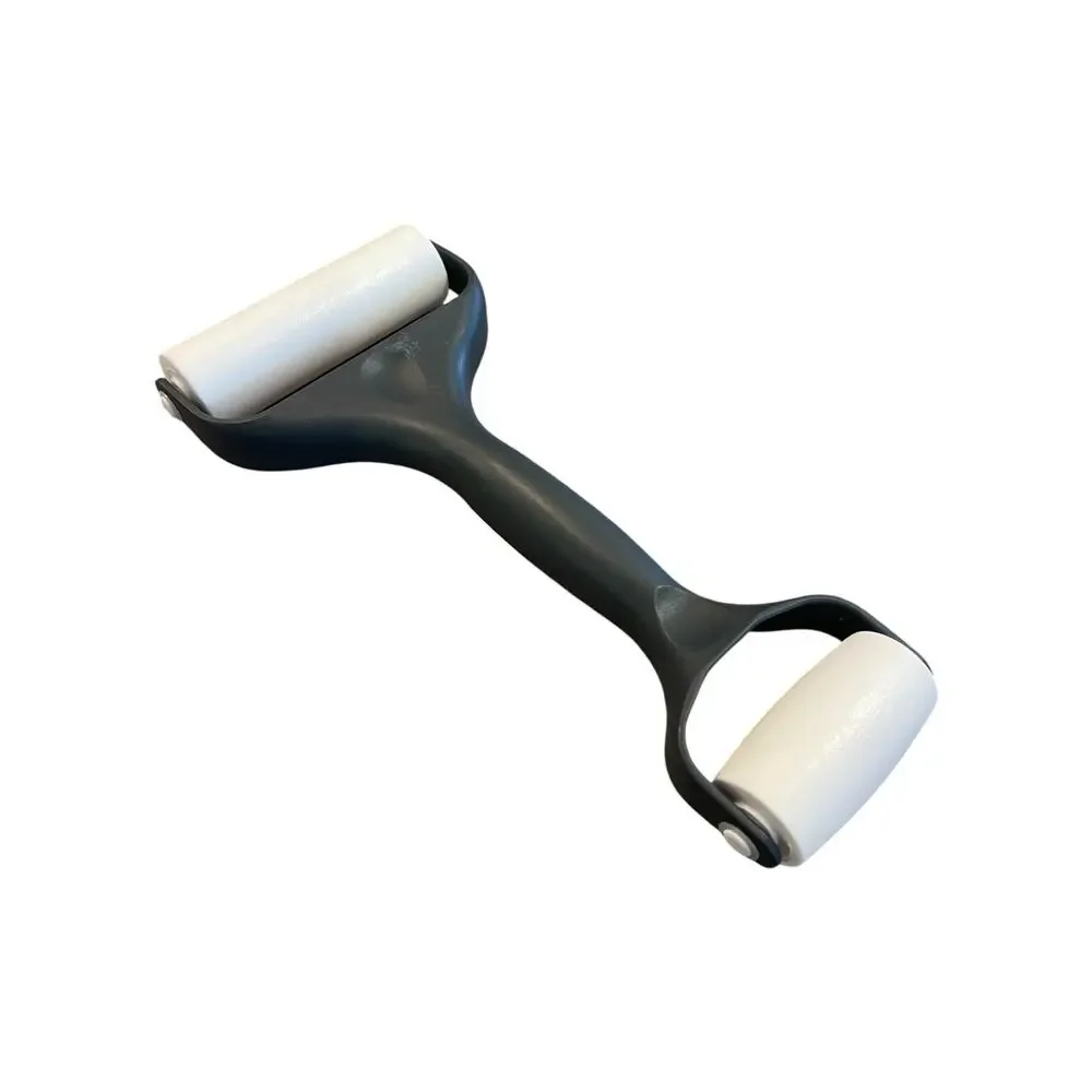 PAMPERED CHEF DOUBLE ENDED BAKER’S ROLLER #1485 W/ CRUST FORK DARK GREY 10 ¼”